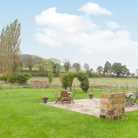 Hurworth - 25565 * Knapton (York)